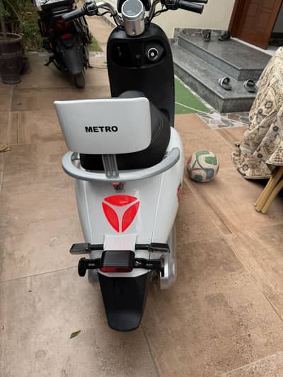 Metro M6|for sale