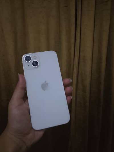 Apple iPhone 13