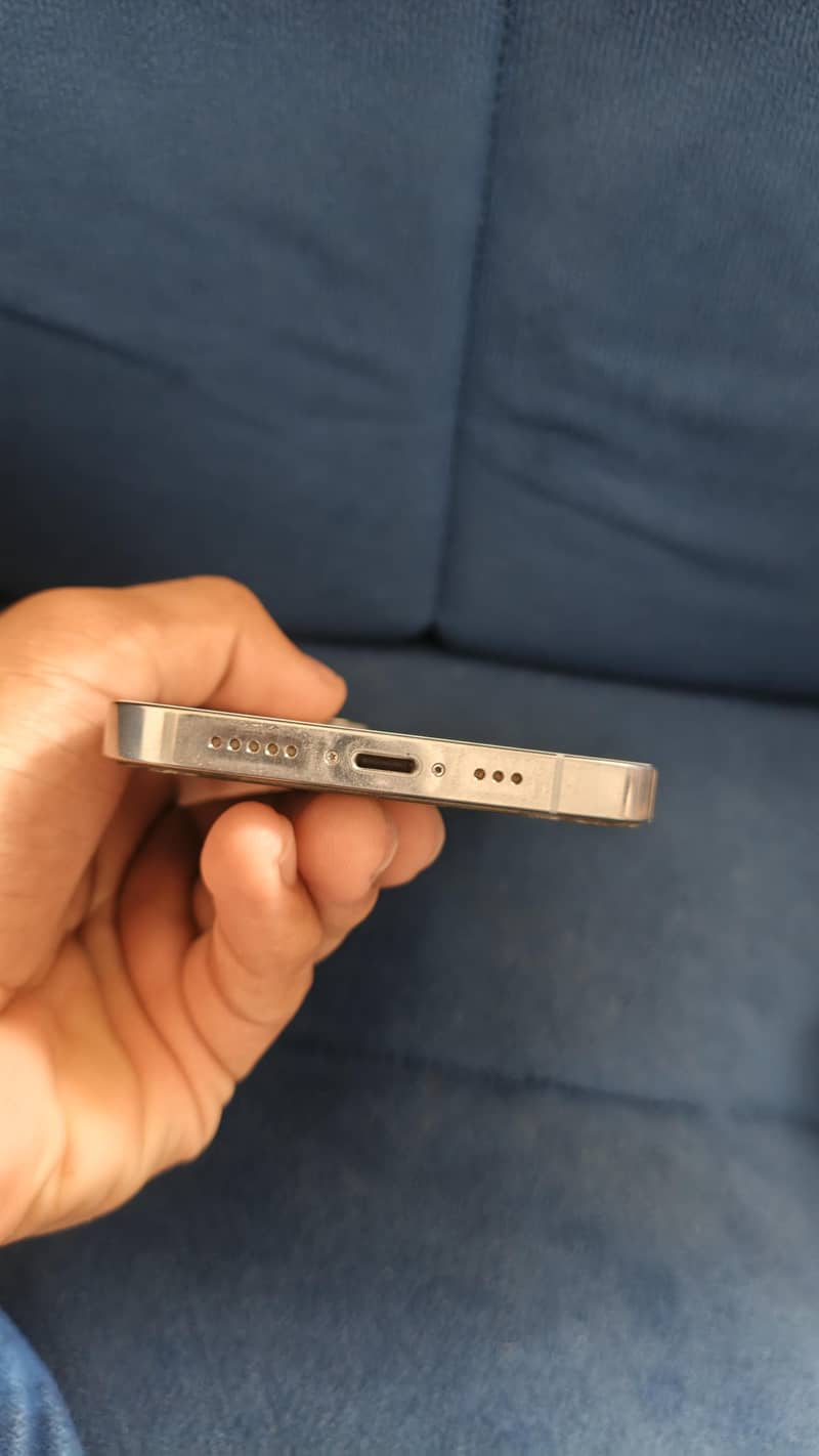 Apple iPhone 12 Pro 3