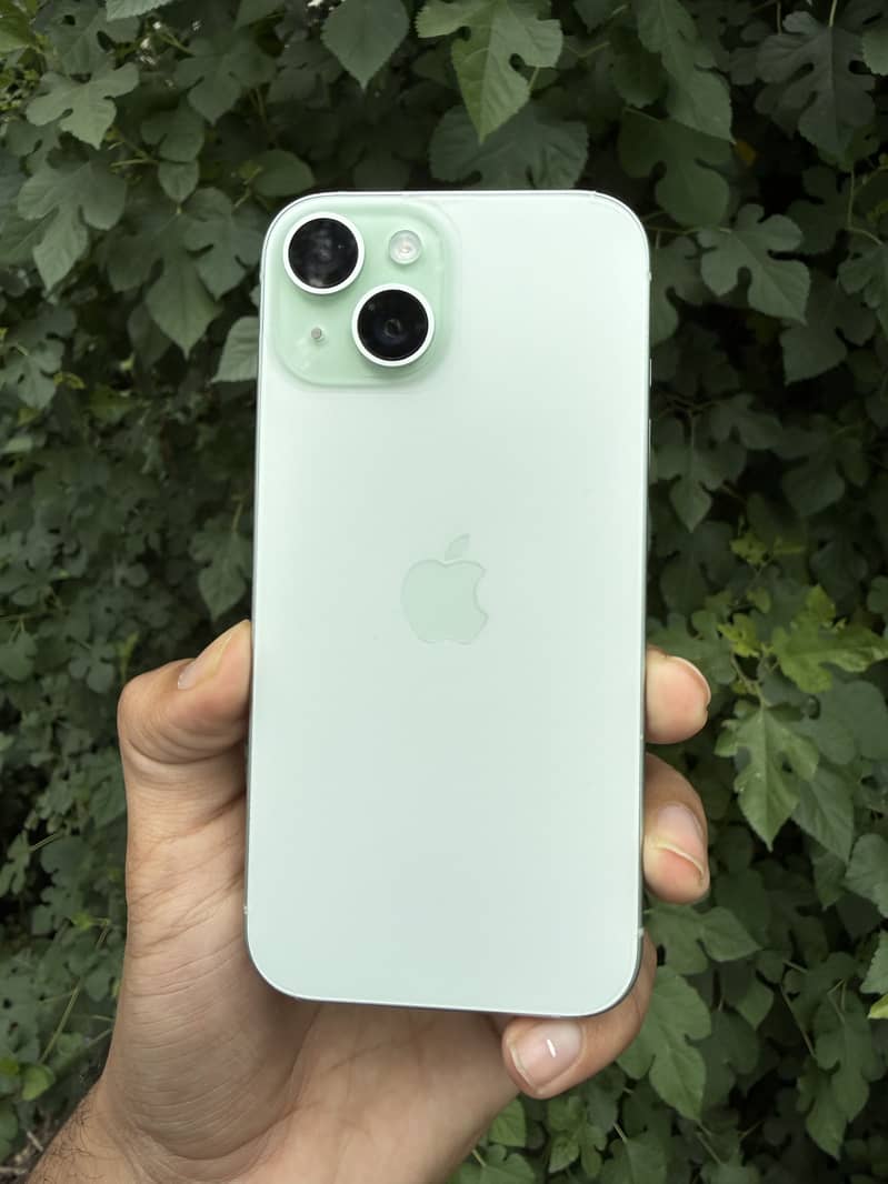 Apple iPhone 15 3