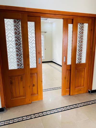 1 Kanal Upper Portion For Rent In G16