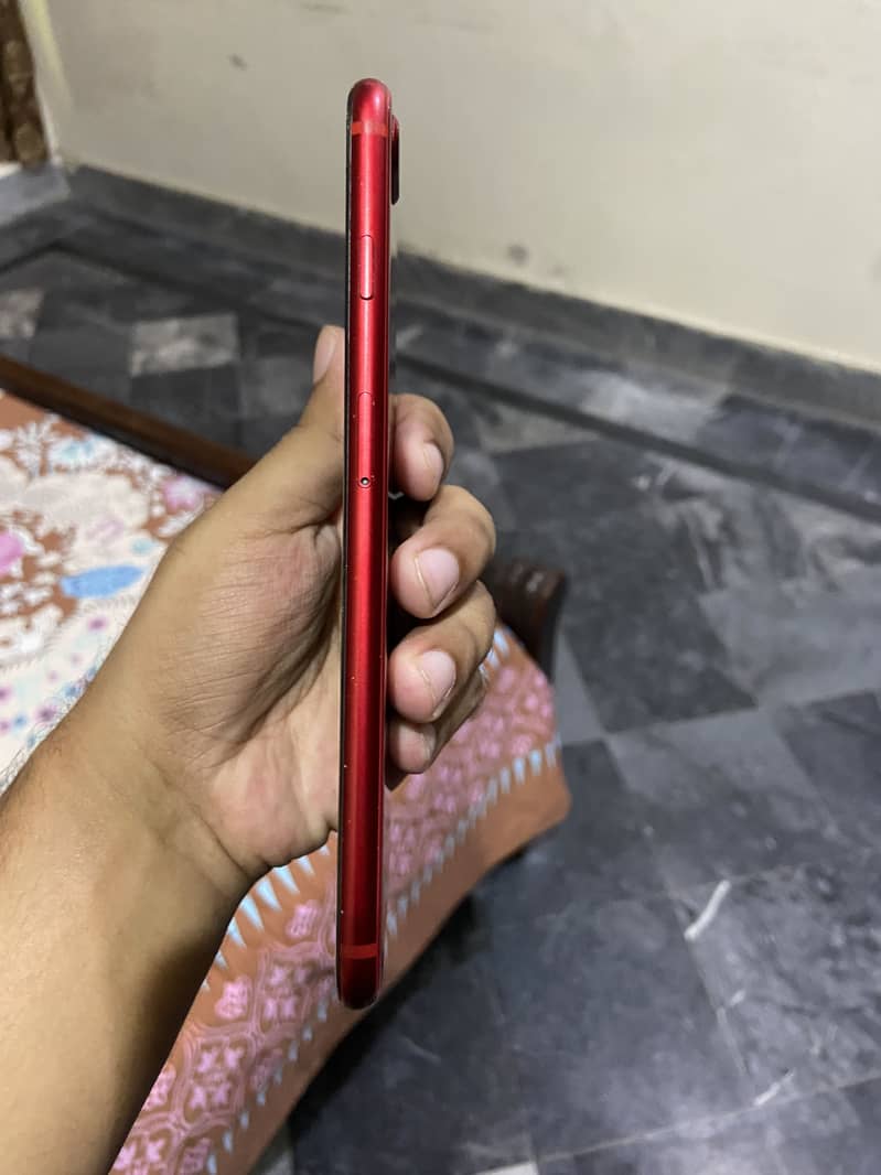 Apple iPhone 8 Plus 3