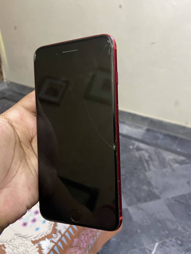 Apple iPhone 8 Plus 5