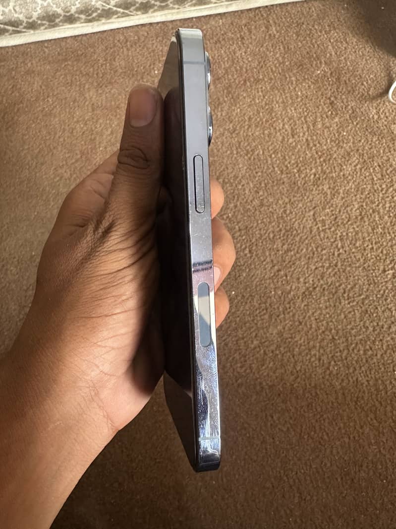 Apple iPhone 13 Pro 6