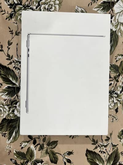MacBook air M5 Box pack