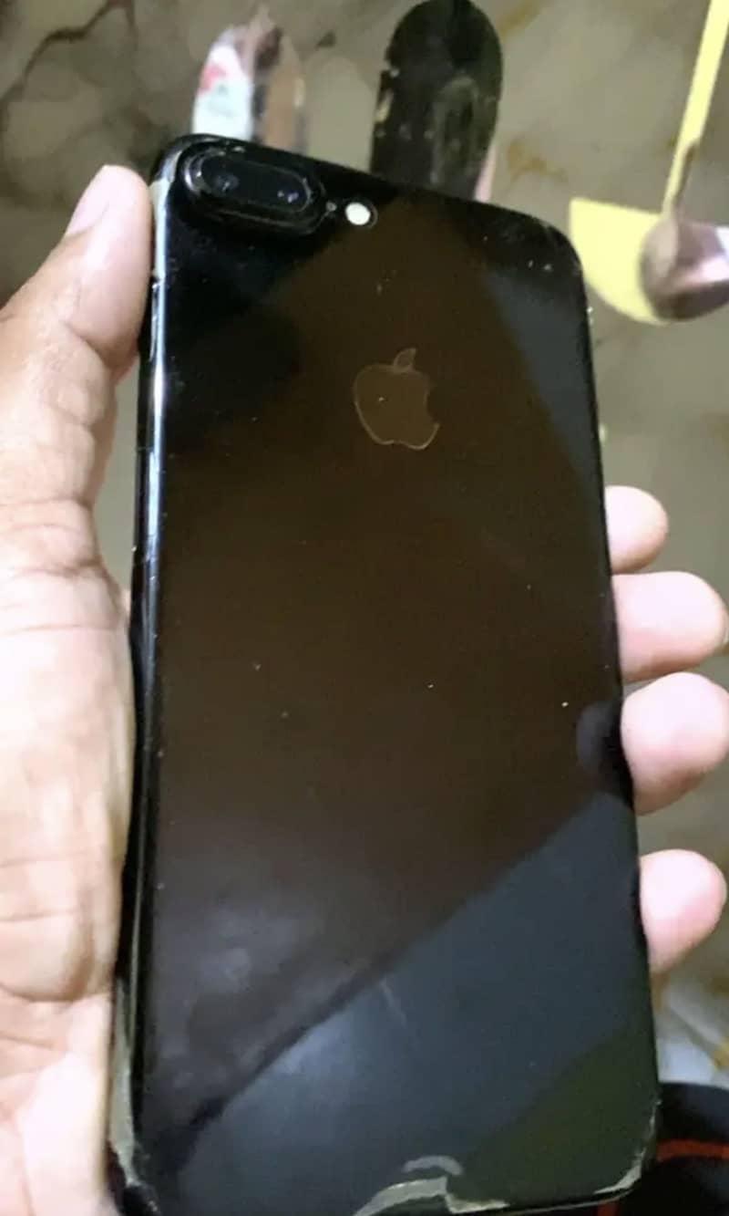 Apple iPhone 7 Plus 3