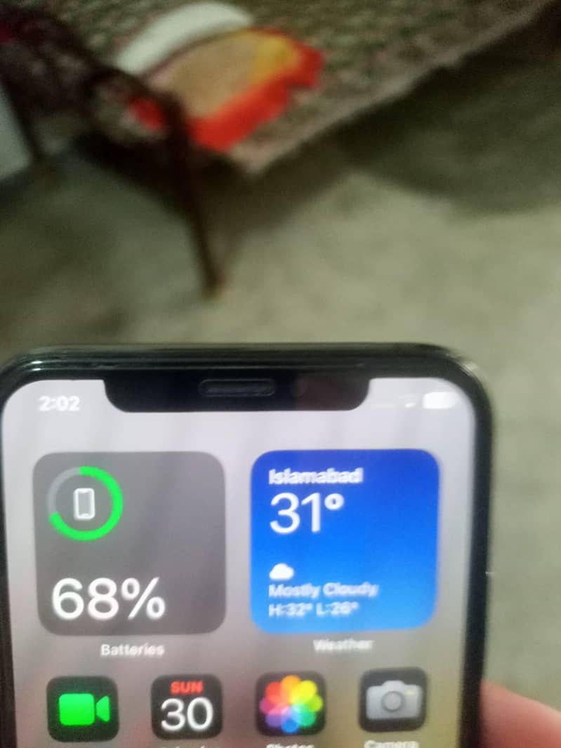 Apple iPhone XS 3