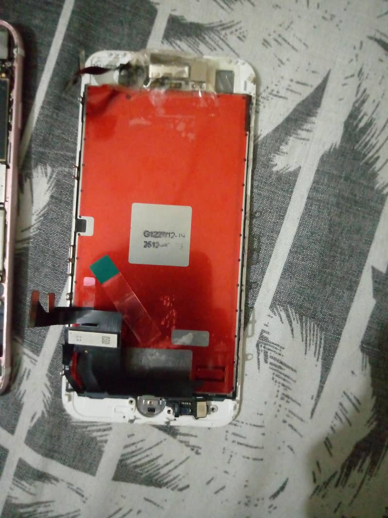 Apple iPhone 7 3