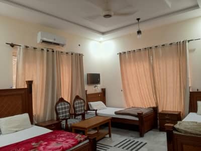 Seat available in boys hostel at G-9/4 Islamabad near Metro station