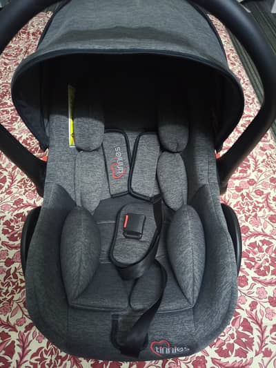 Tinnies baby cot