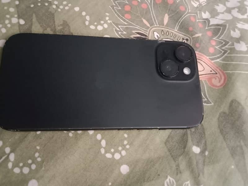 Apple iPhone 15 4