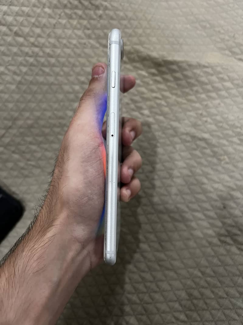 Apple iPhone 8 Plus 4