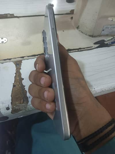 Infinix Hot 6
