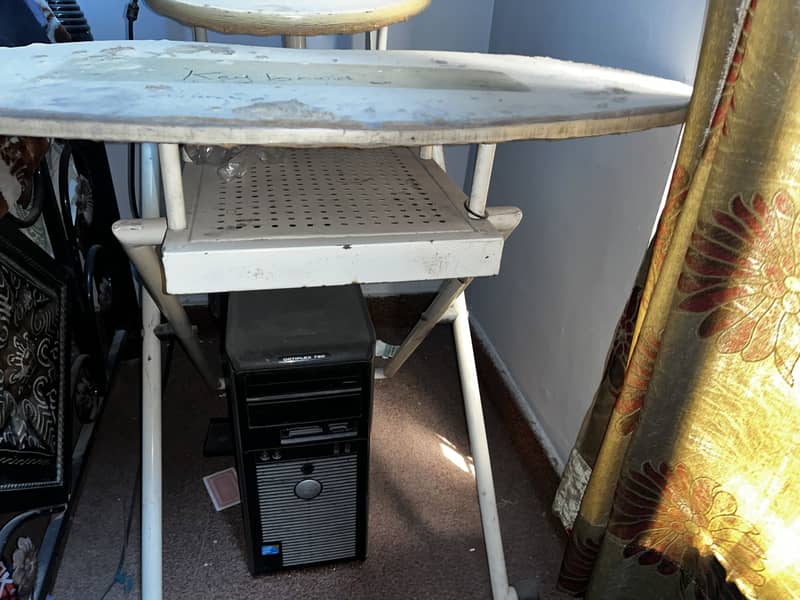 Computer Table 0