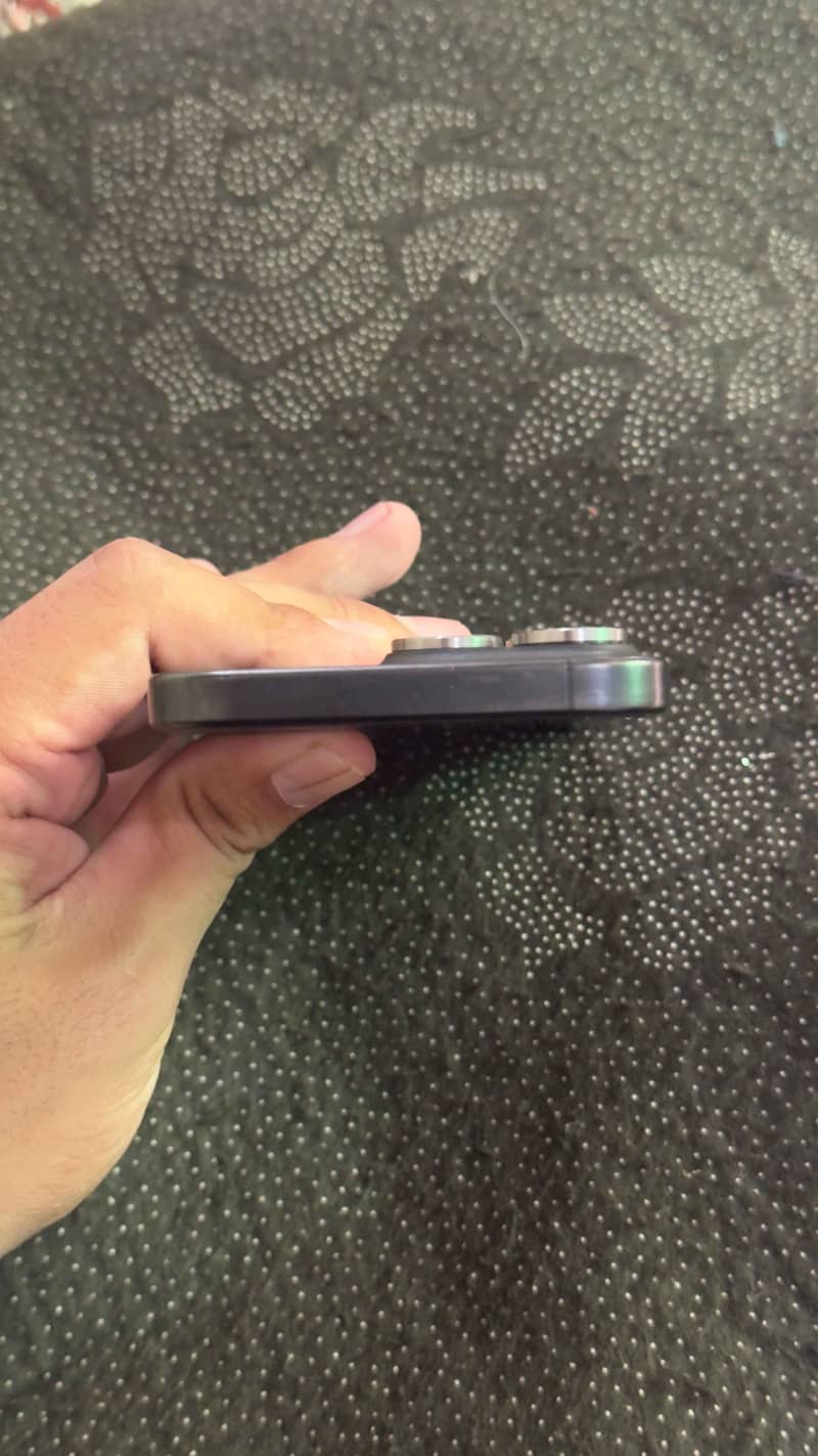 Apple iPhone 15 Pro Max 5