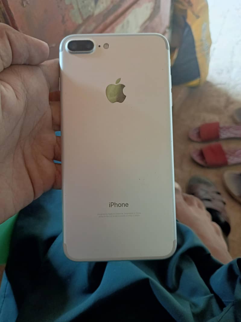 Apple iPhone 7 Plus 0
