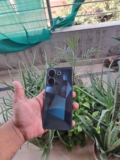 Tecno Camon 20 Pro (8GB/256GB) for sale