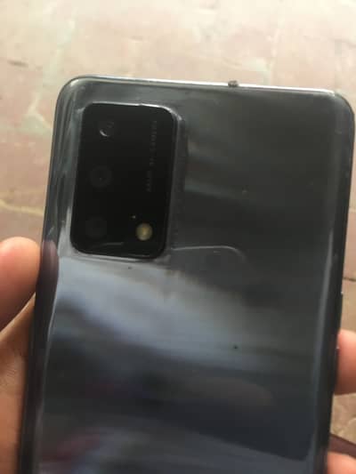 OPPO F19 for urgent sale lush condition with complete accesories