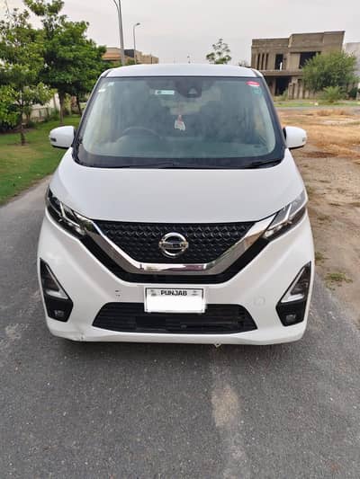 Nissan dayz highway S star pro pilot 22/25 for sale