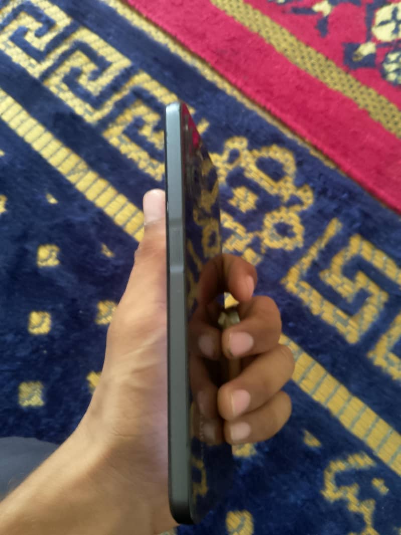 Realme C35 1