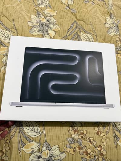 Apple Macbookpro Pro 14(2025)- M5 1 TB SSD