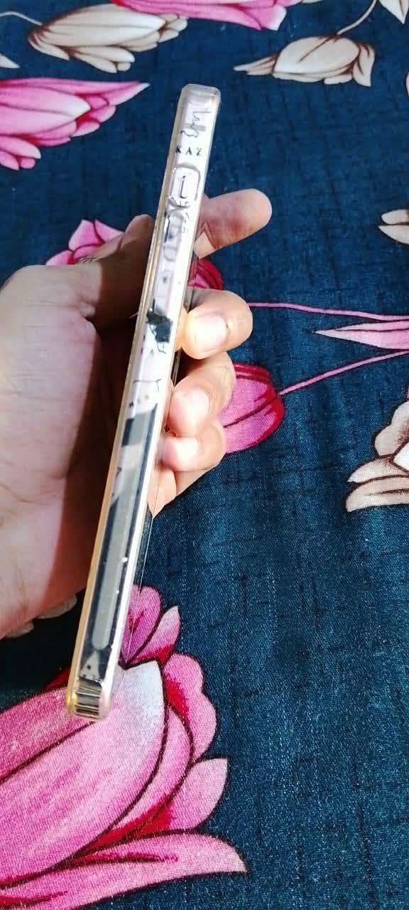 Apple iPhone 15 plus JV 5
