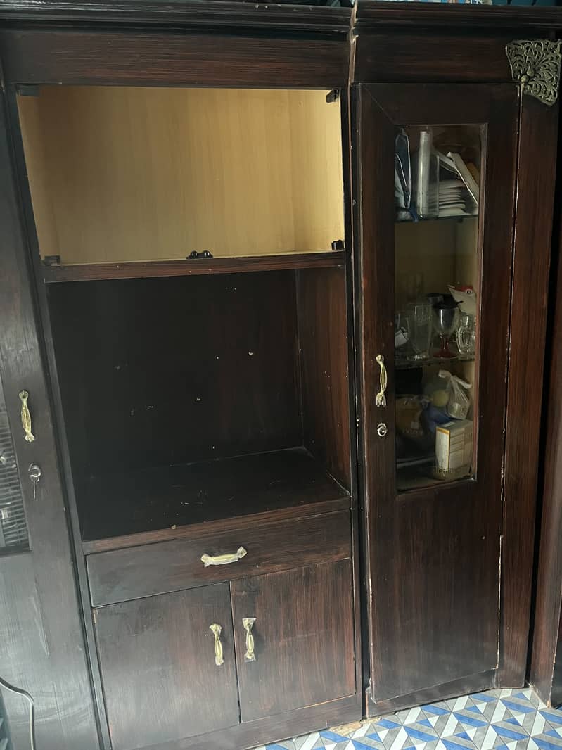 Bed, Wardrobe, Showcase, Dressing Table, Side Tables 9
