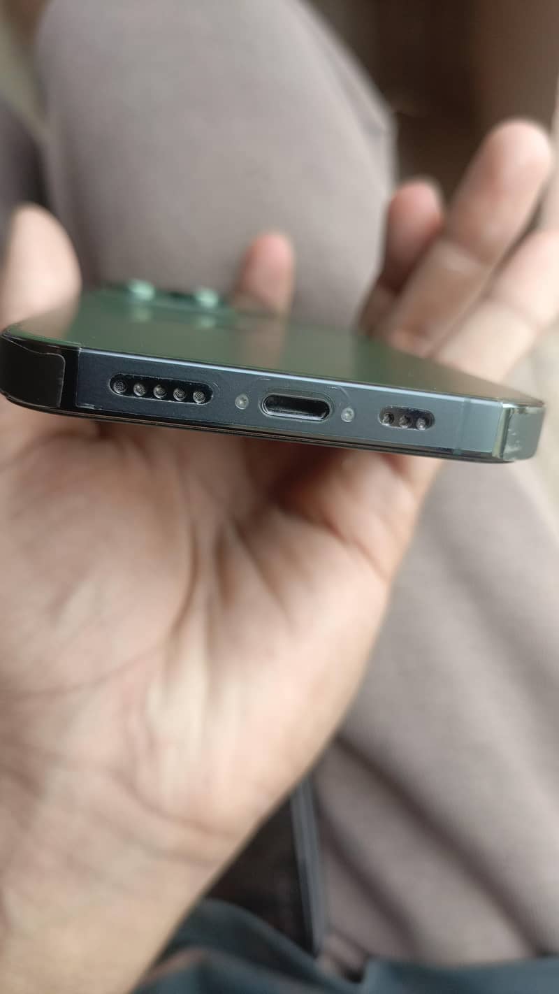 Apple iPhone 13 Pro 3