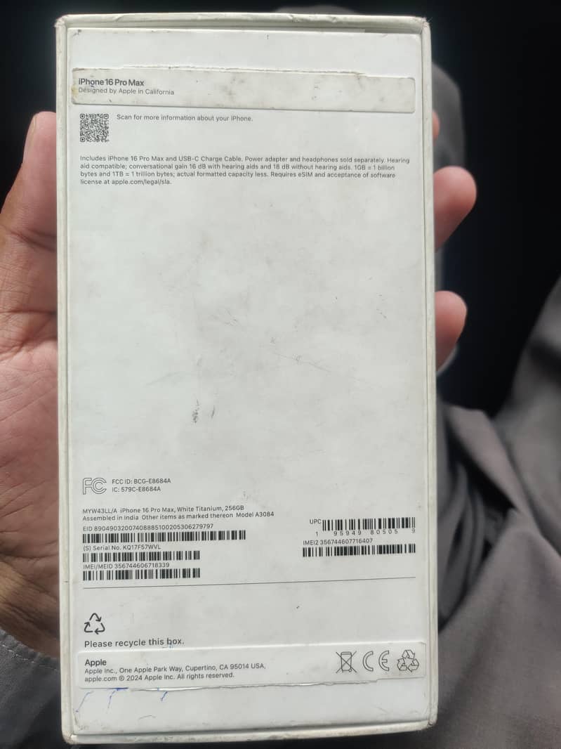 Apple iPhone 16 Pro Max 7