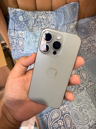Apple iPhone 15 Pro