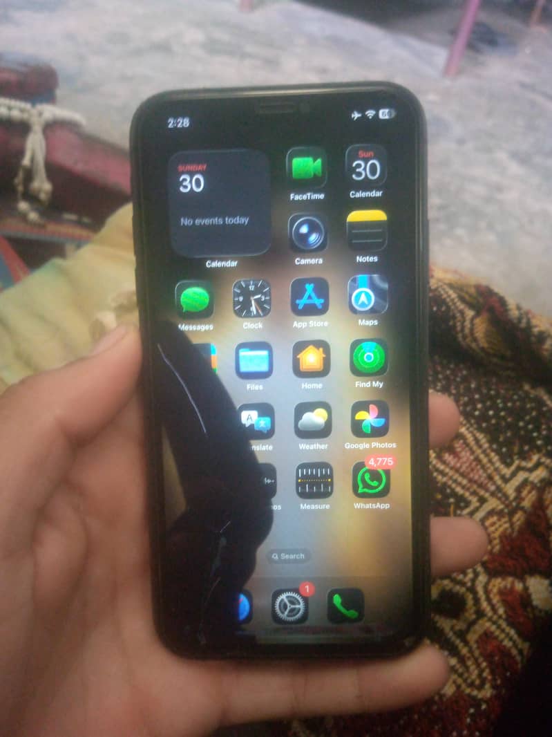 Apple iPhone 11 3