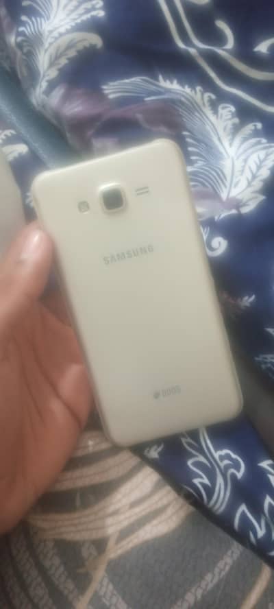 Samsung Mobile J7 Core