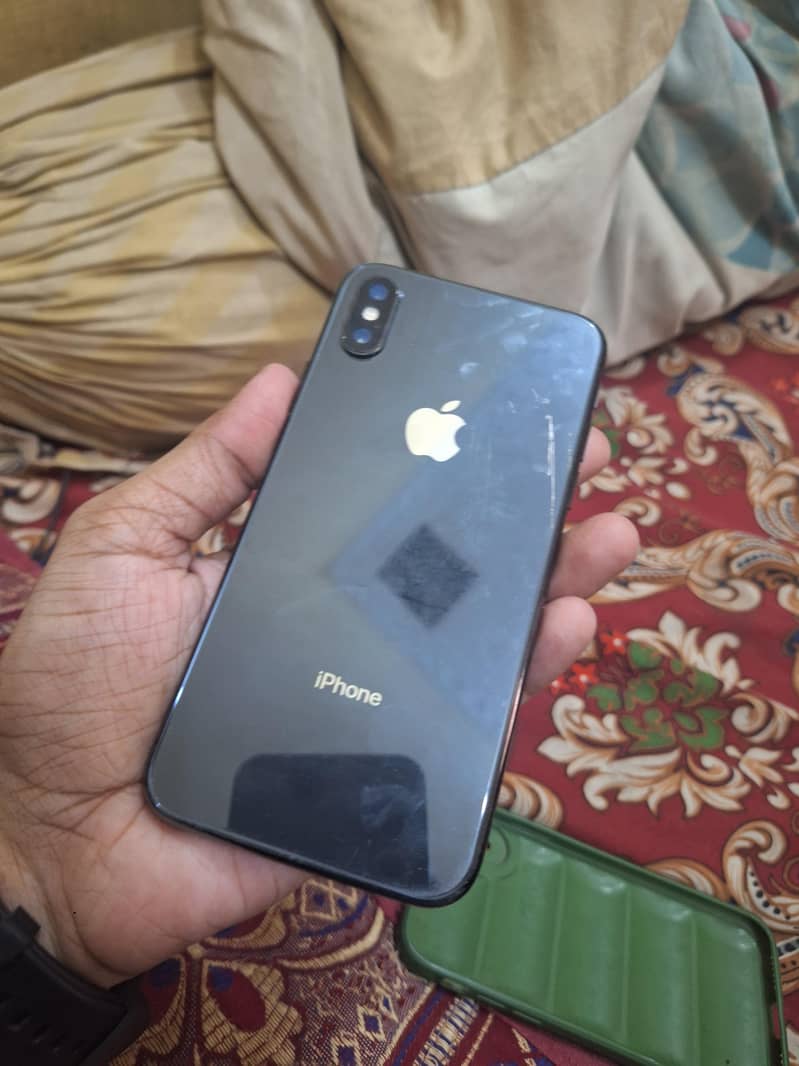 Apple iPhone X 4