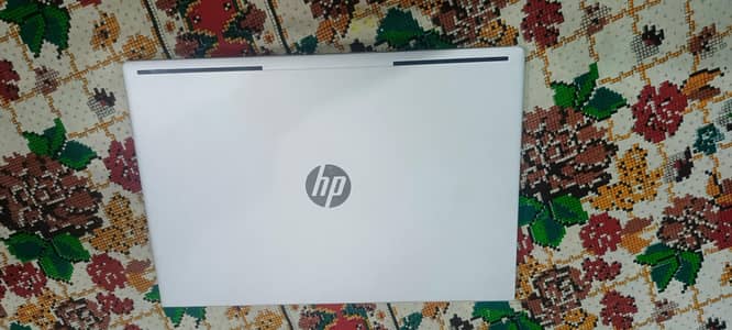 HP i5 8th Generation G6 450