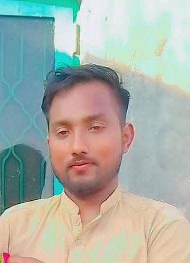 job wanted salesman or kitchen helper and he also know about shawarma