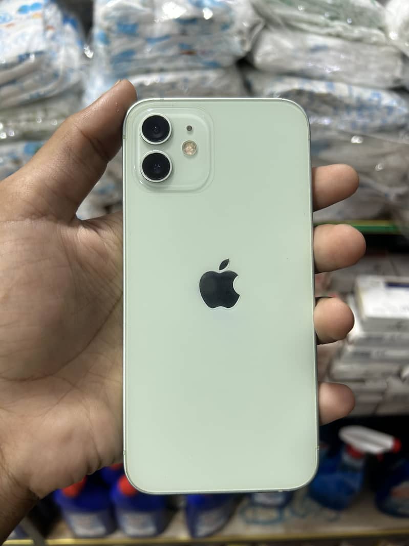 Apple iPhone 12 1