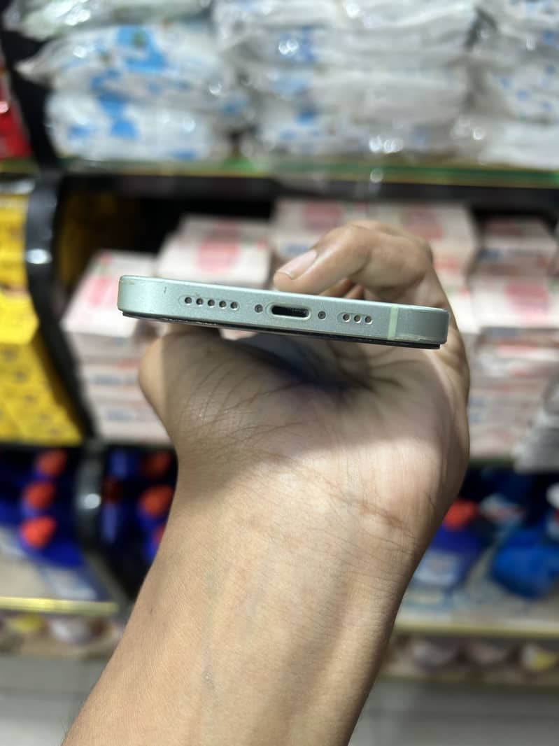 Apple iPhone 12 5