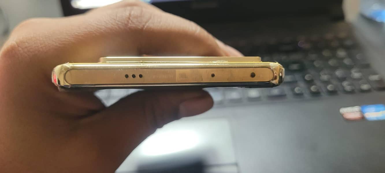 Infinix Note 40 Pro 3