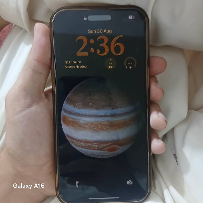 Apple iPhone 15 Pro 0