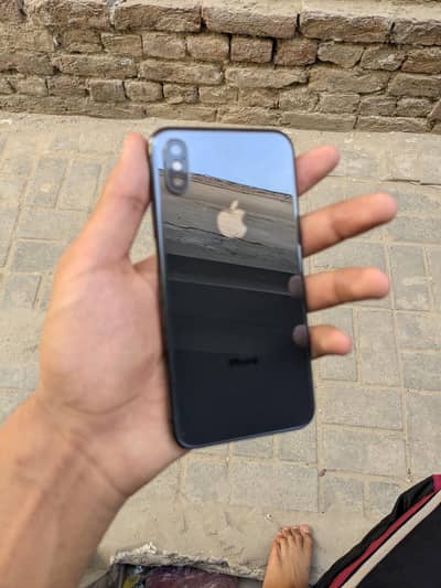 Apple iPhone XS factory unlock