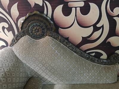 dewan sofa for sale in good condition