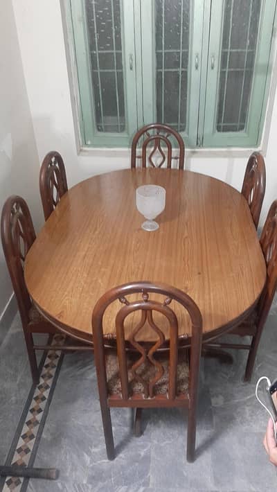 Dinning table six chairs