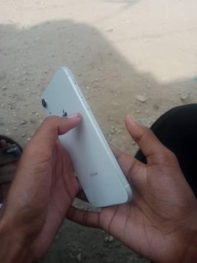Apple iPhone XR
