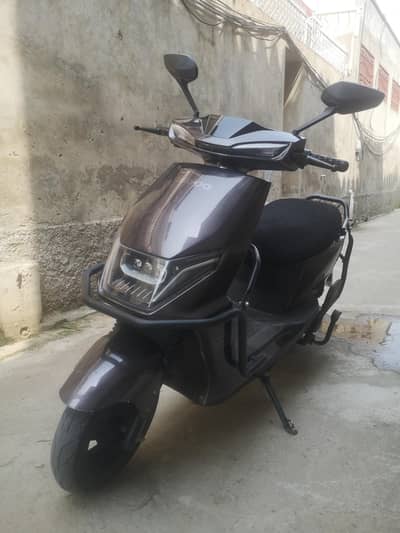 Revoo unregistered c32 young (10/10]