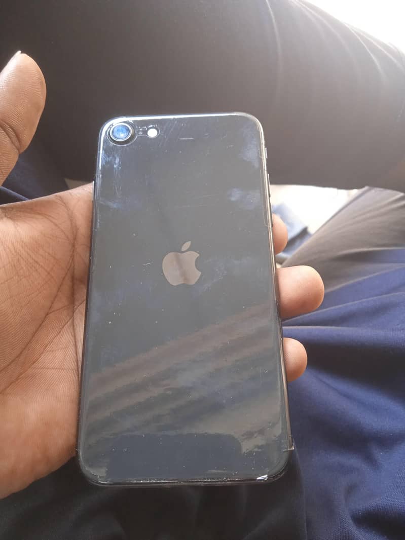 Apple iPhone SE 6
