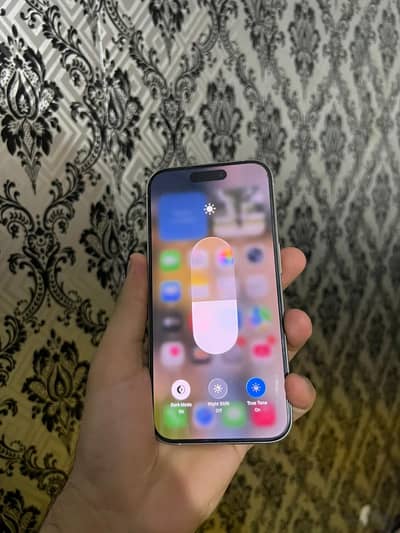 Apple iPhone 15 Pro