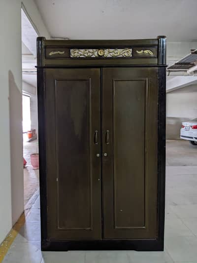 Beautiful Well-Maintained Cupboard