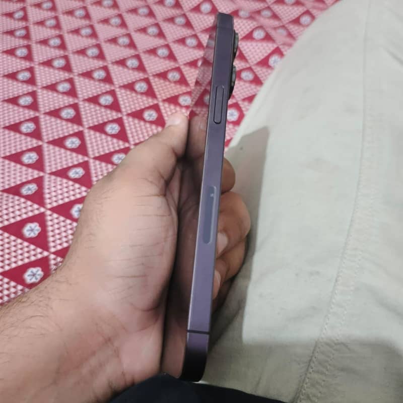Apple iPhone 14 Pro Max 2
