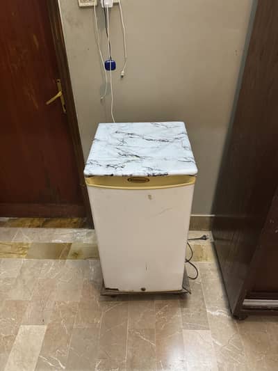 Mini Fridge - super national