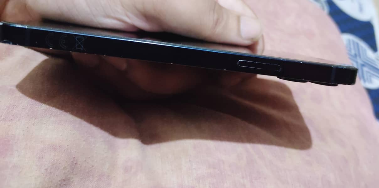Apple iPhone 12 2
